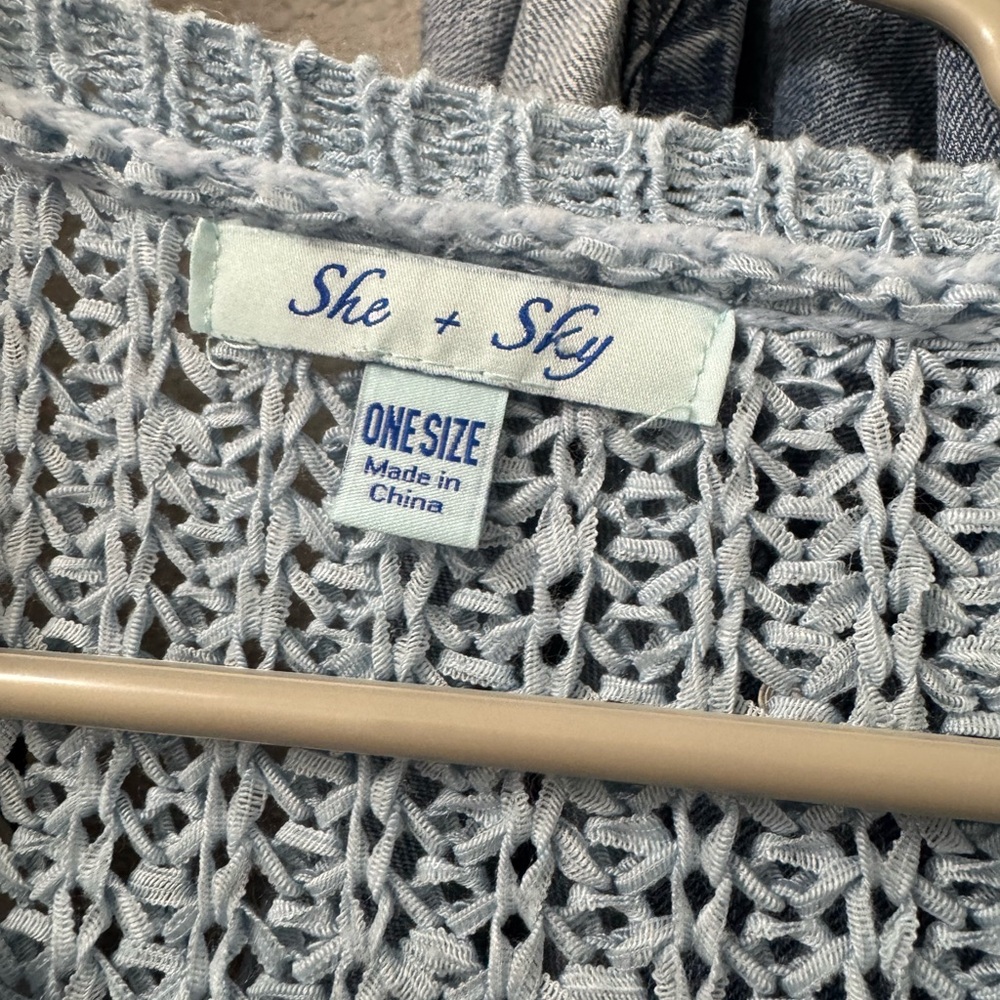 Blue sweater - Picture 3 of 4